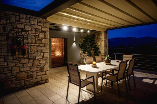 Photo of Patio Balcony in Iria