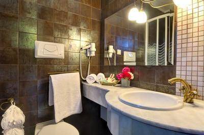Photo of Bathroom in Lefokastron