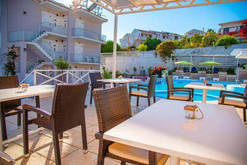 Photo of Patio Balcony in Agios Stefanos Avliotes