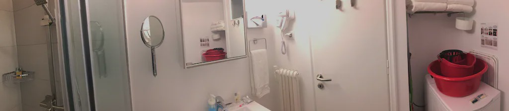 Photo of Bathroom in Ampelokipoi