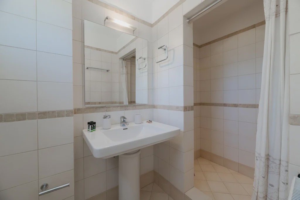Photo of Bathroom in Plaka