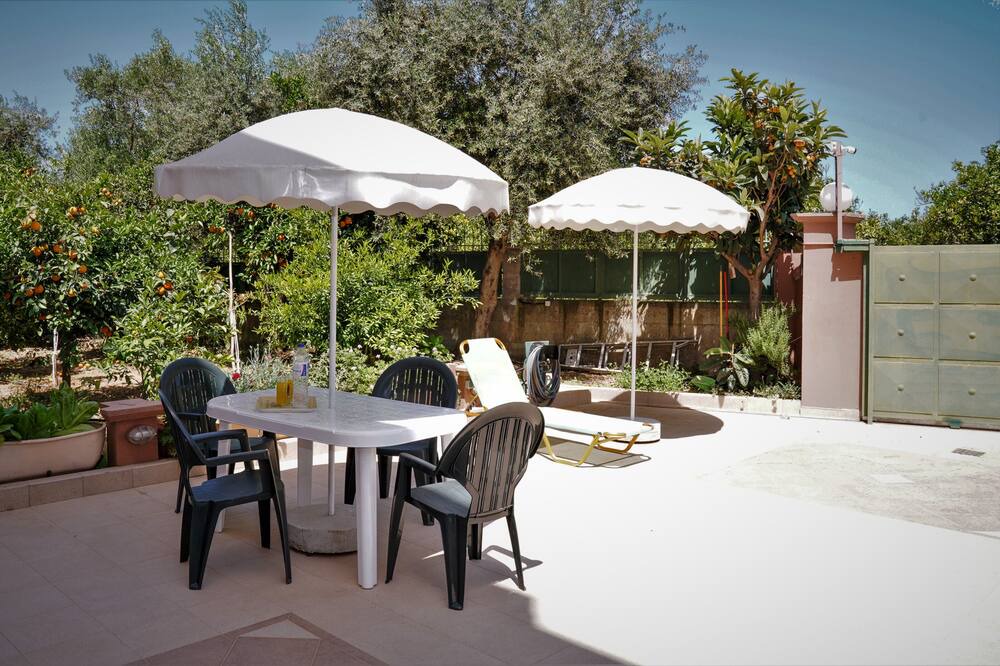 Photo of Patio Balcony in Agia