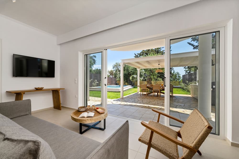 Photo of Livingroom in Petriti