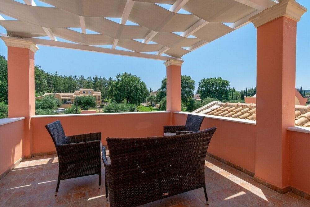 Photo of Patio Balcony in Dassia