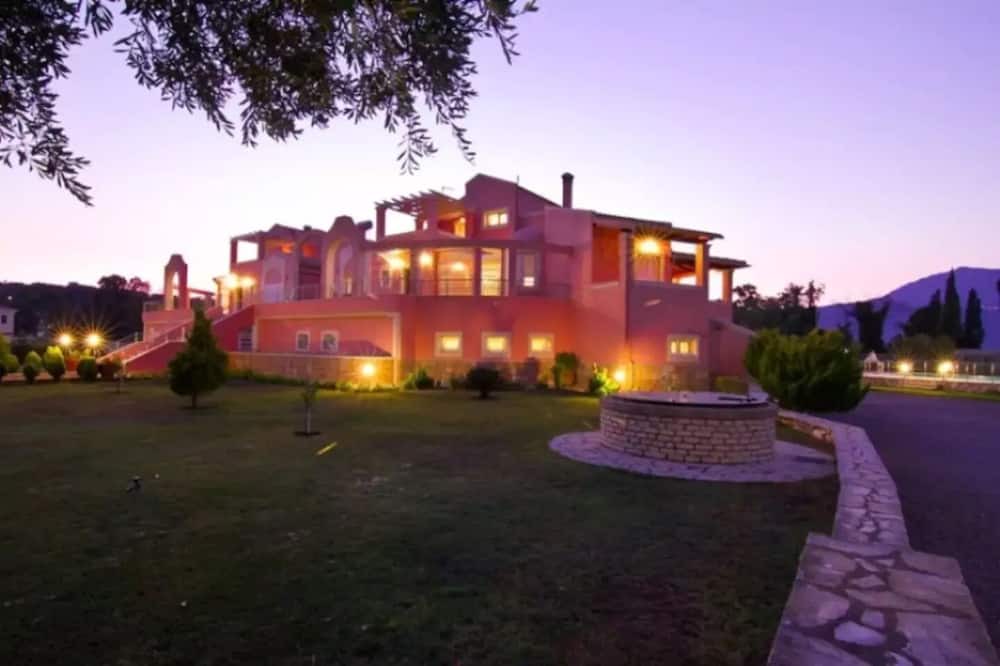 Photo of Outdoor in Dassia