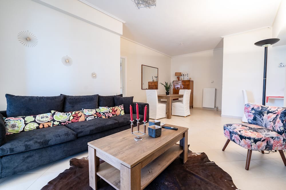 Photo of Livingroom in Kropia