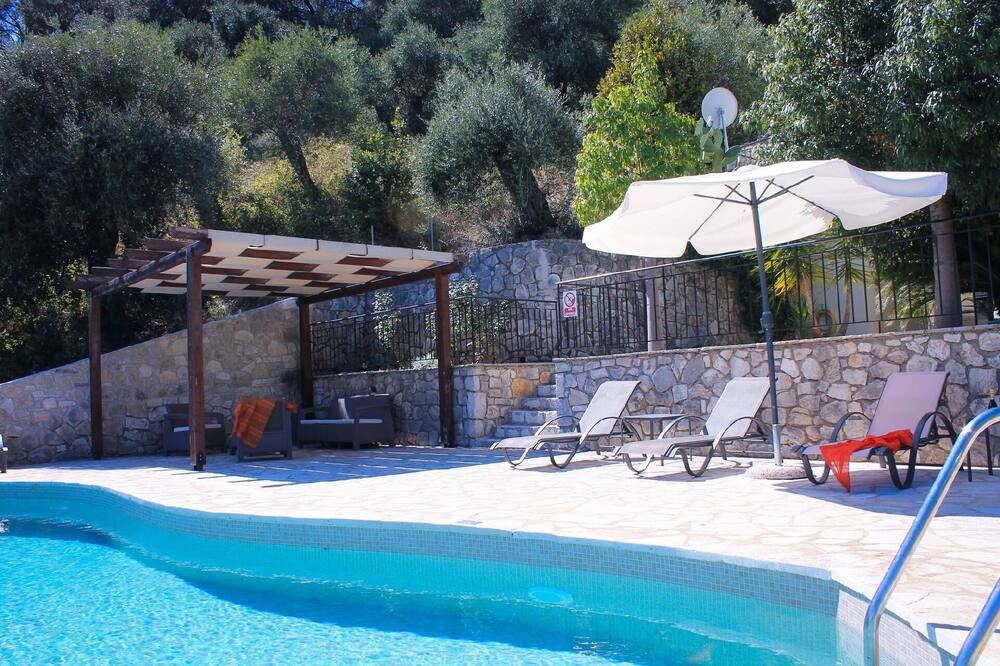 Photo of Outdoor in Gimari