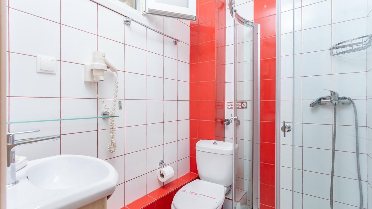 Photo of Bathroom in Lakka