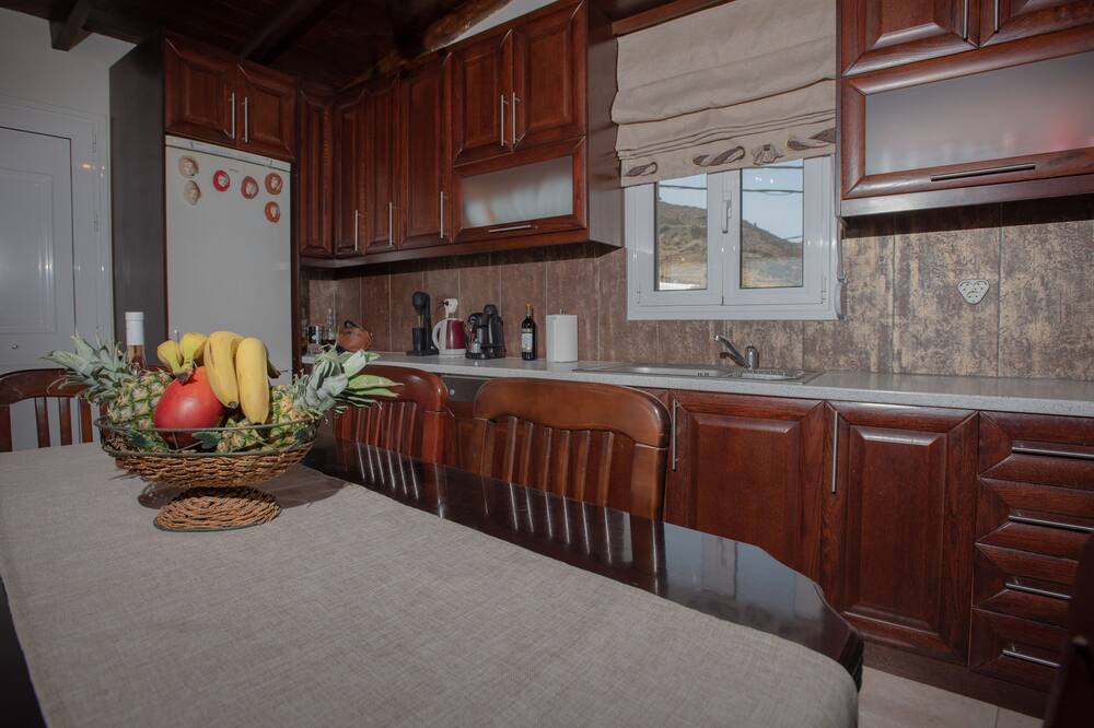 Photo of Kitchen in Faistos