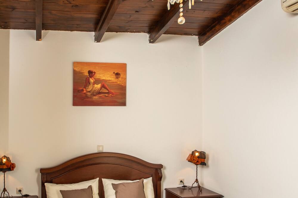 Photo of Bedroom in Faistos