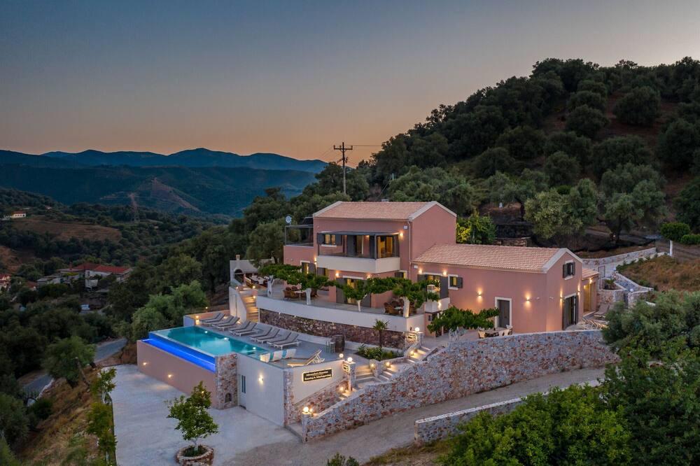 Photo of Outdoor in Bapiolos