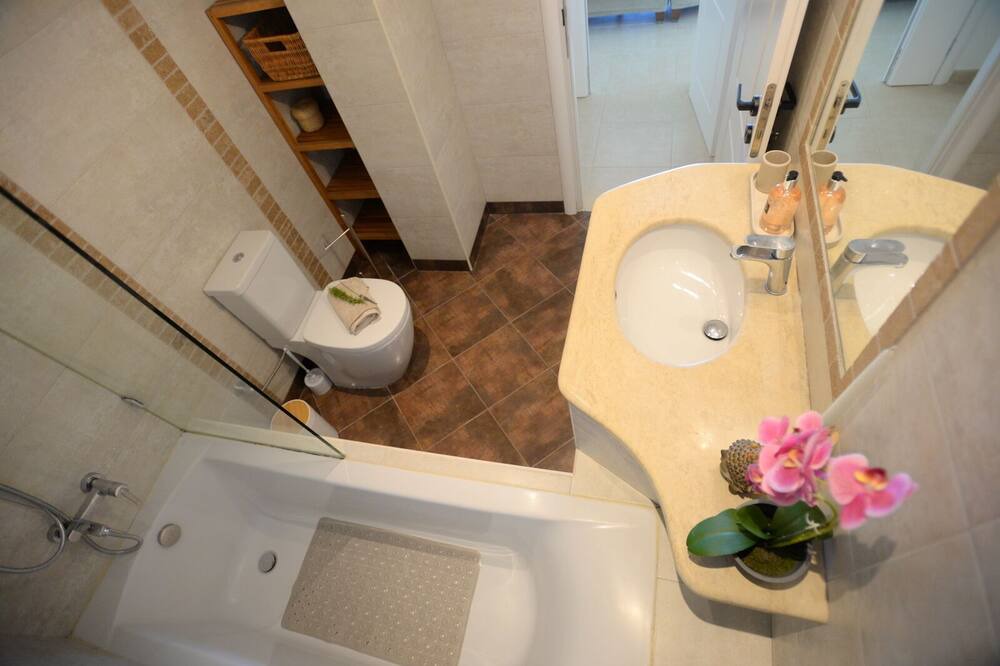 Photo of Bathroom in Kato Korakiana