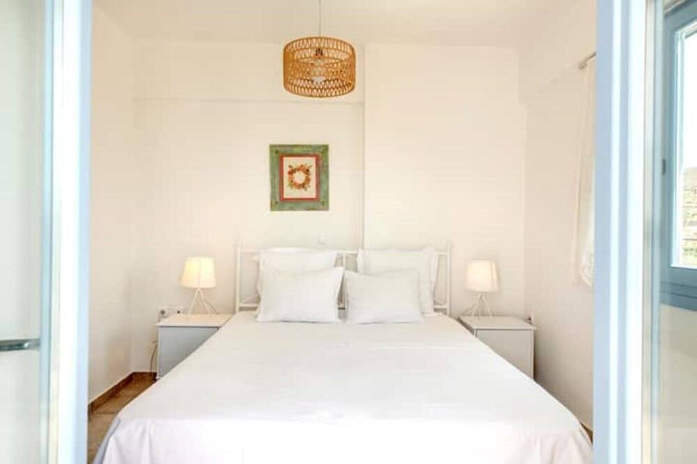 Photo of Bedroom in Posidonia