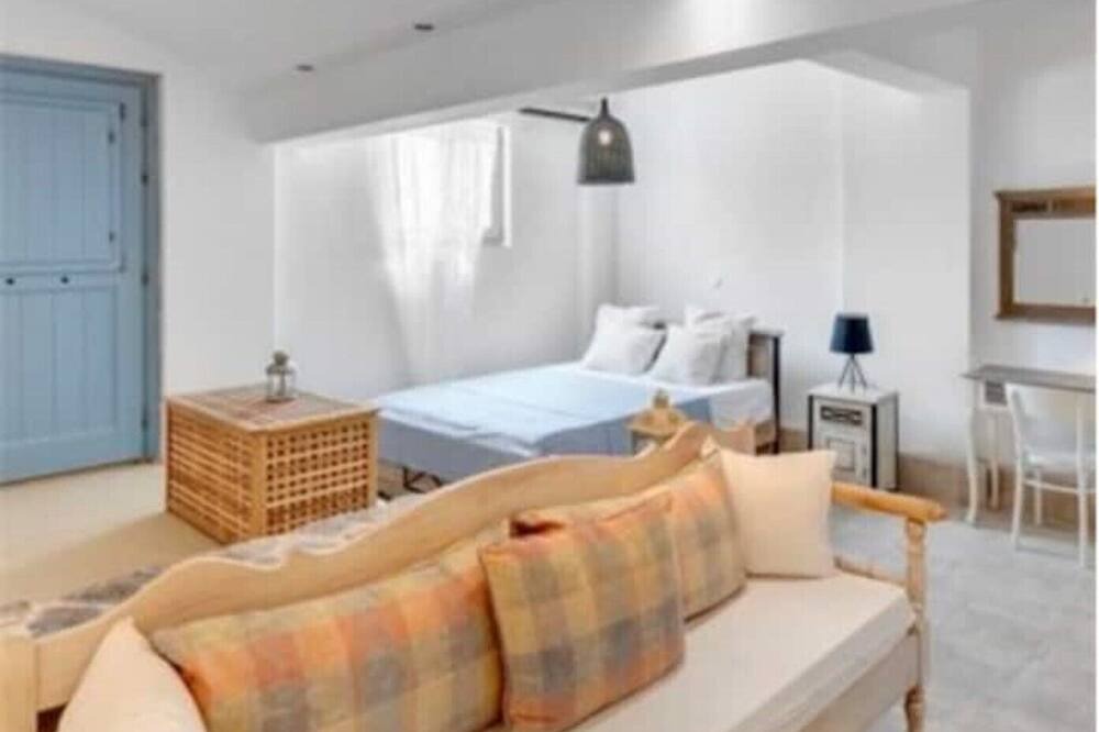 Photo of Bedroom in Posidonia