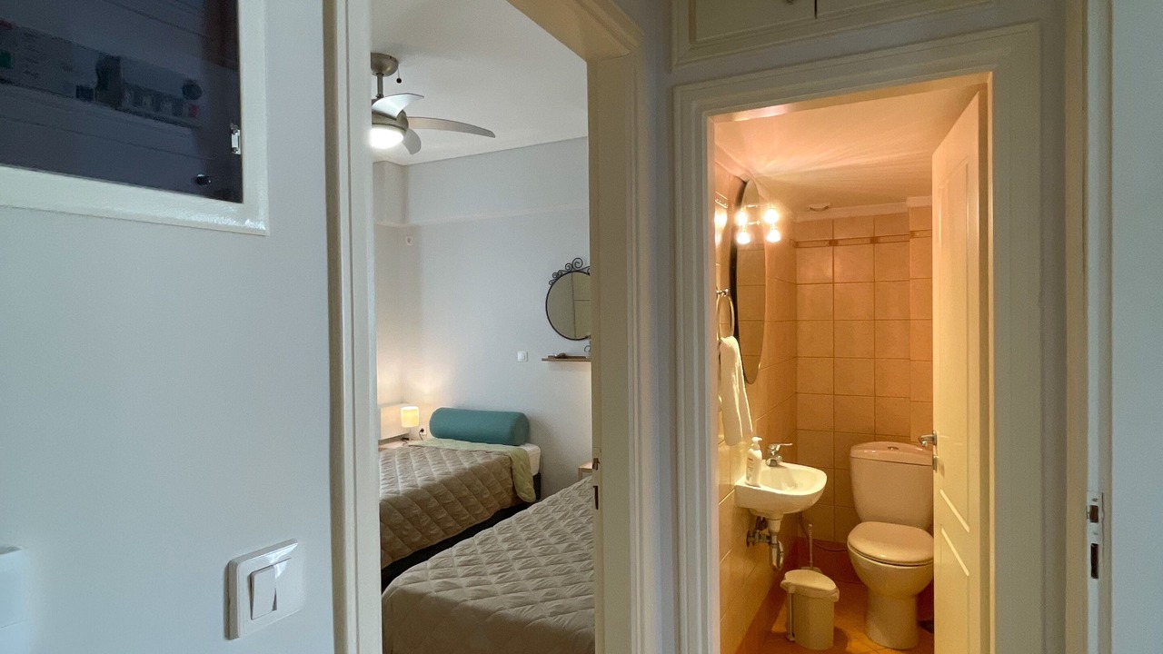 Photo of Bathroom in Ampelokipoi