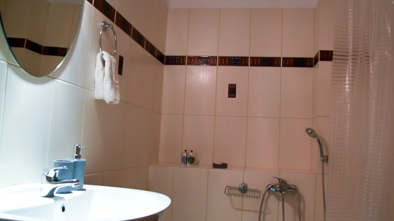 Photo of Bathroom in Ampelokipoi