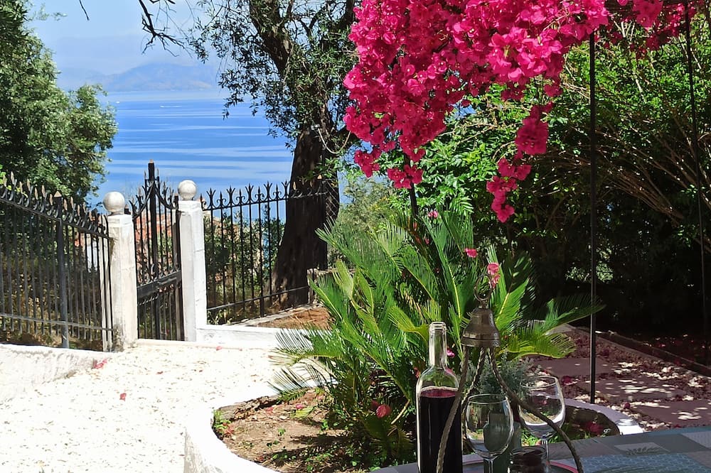 Photo of Outdoor in Perama