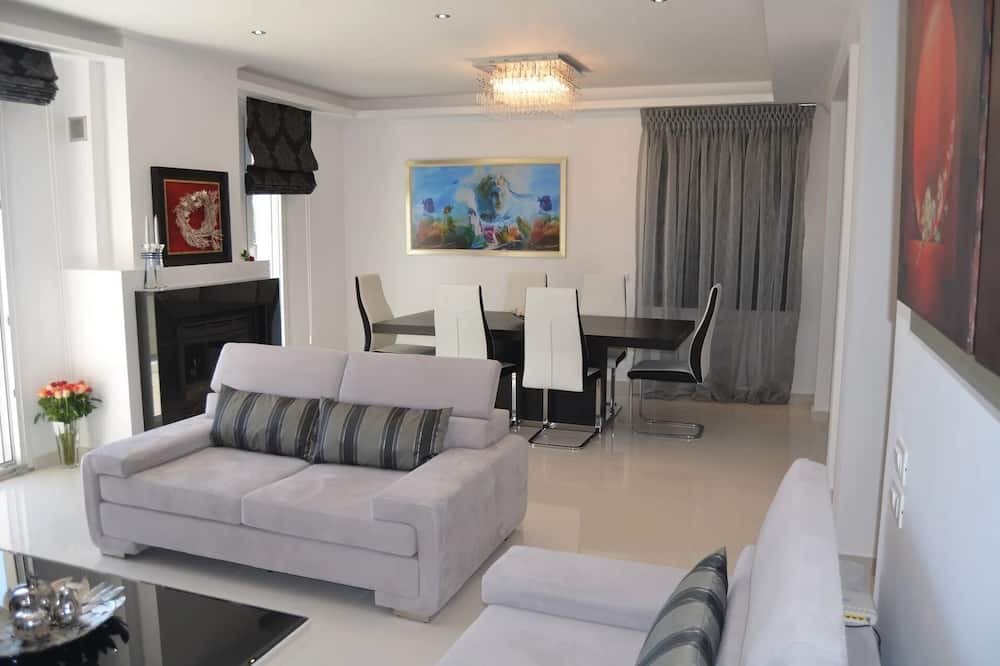 Photo of Livingroom in Perama