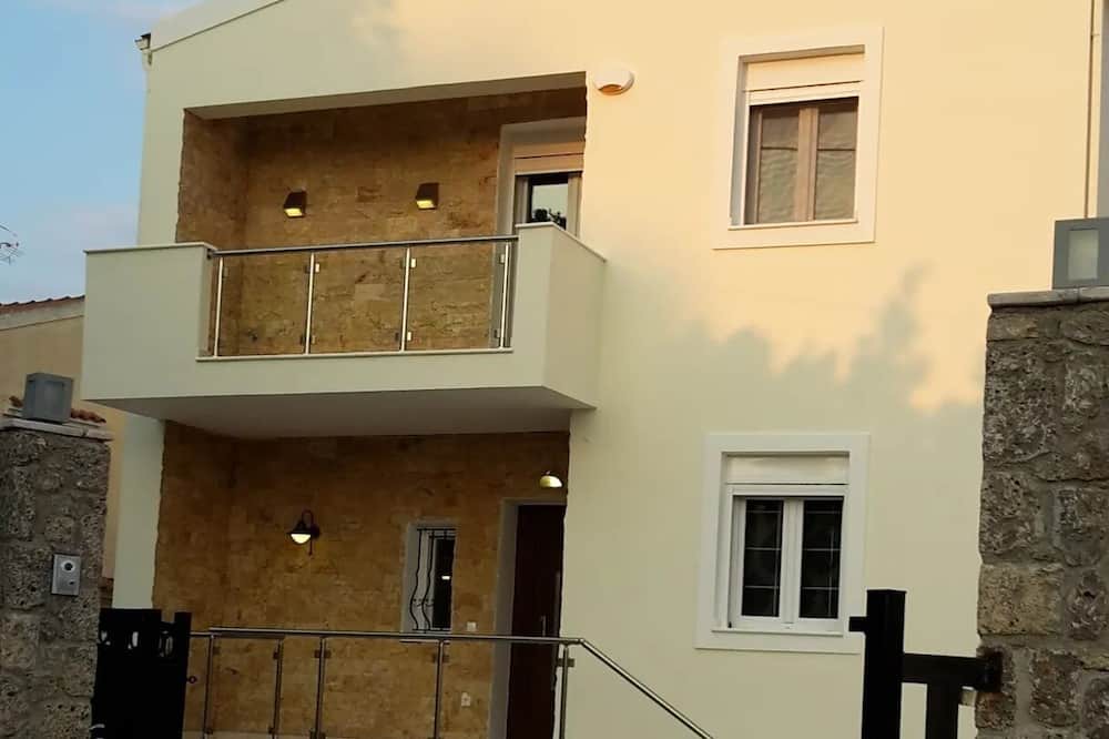 Photo of Outdoor in Perama