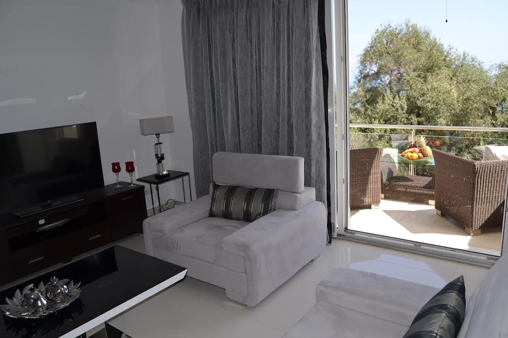 Photo of Livingroom in Perama