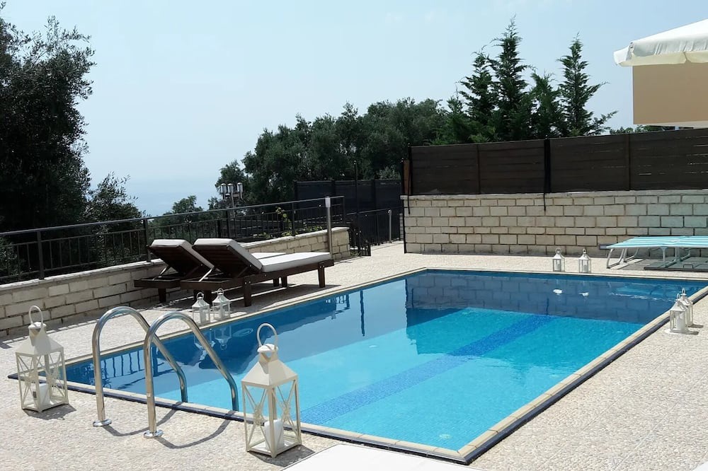 Photo of Outdoor in Perama