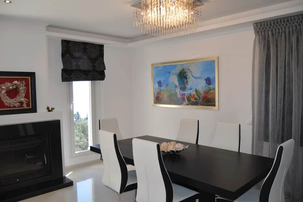 Photo of Kitchen in Perama