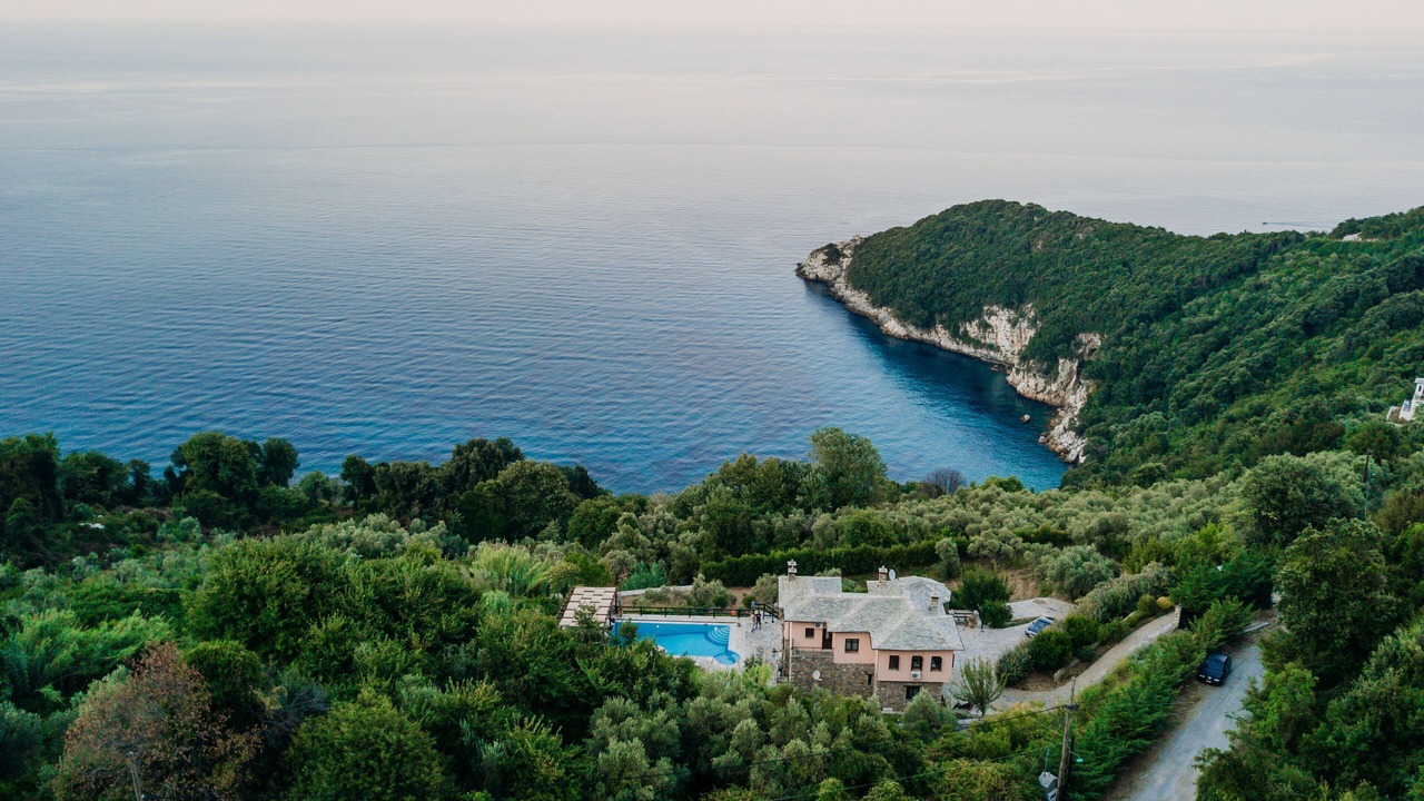 Photo of Outdoor in Mouresi