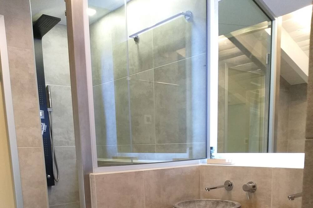 Photo of Bathroom in Vamos