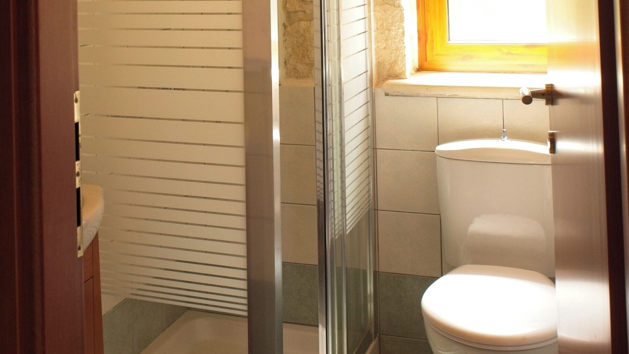 Photo of Bathroom in Tragaki