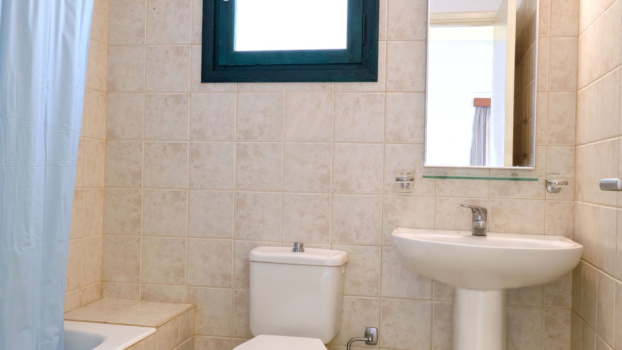 Photo of Bathroom in Gournai