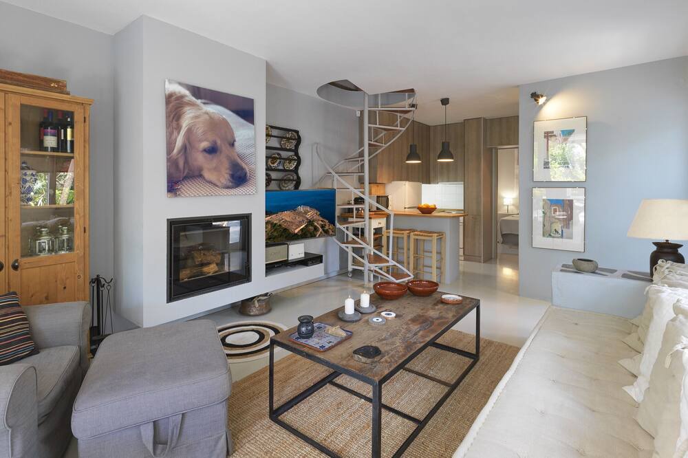 Photo of Livingroom in Kato Sounion
