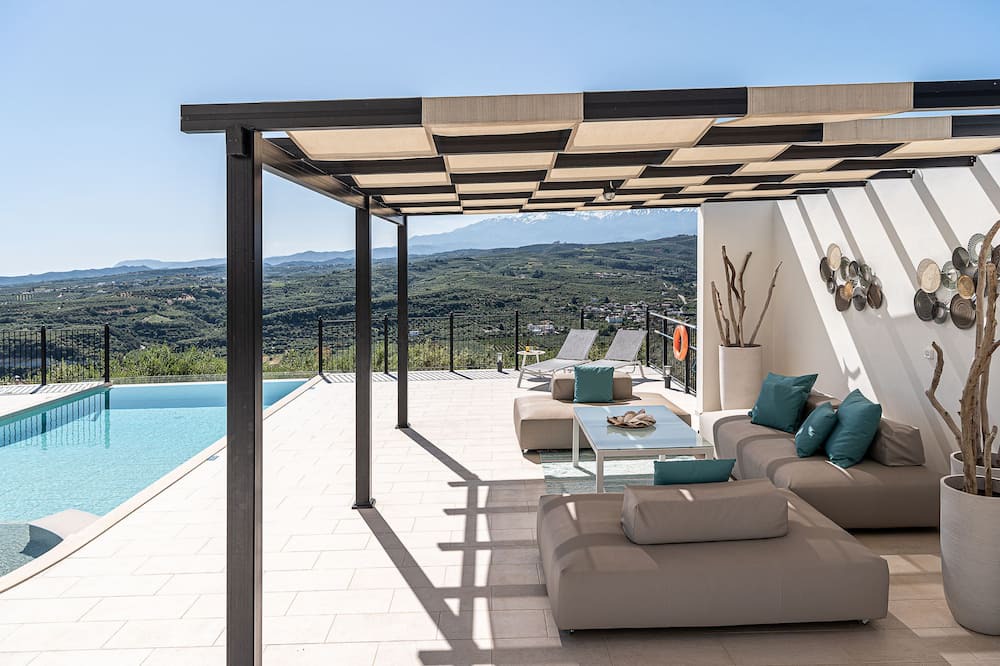 Photo of Patio Balcony in Polemarchi