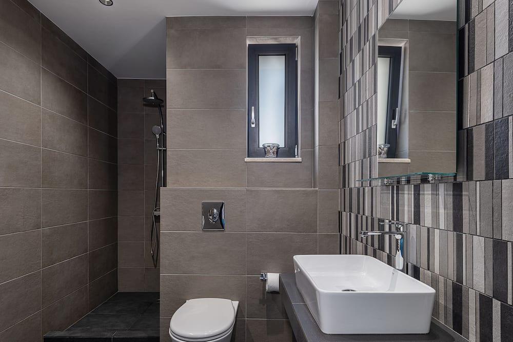 Photo of Bathroom in Polemarchi