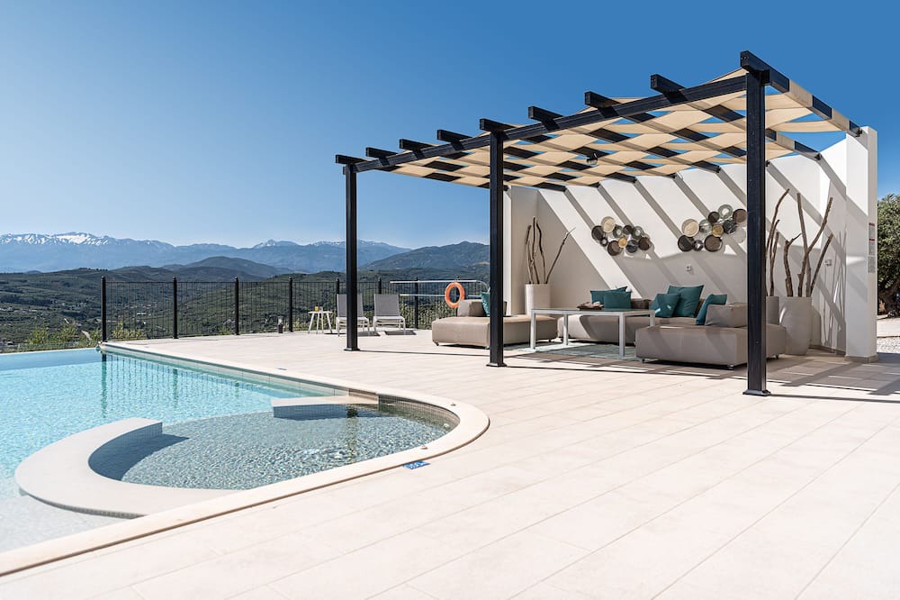 Photo of Outdoor in Polemarchi
