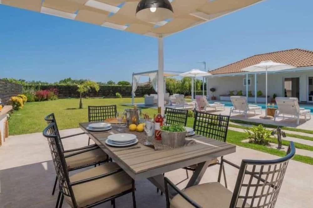 Photo of Patio Balcony in Vanato