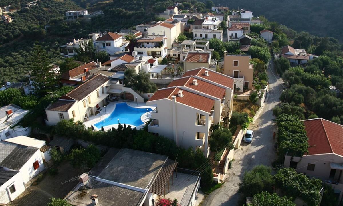 Photo of Others in Stalos