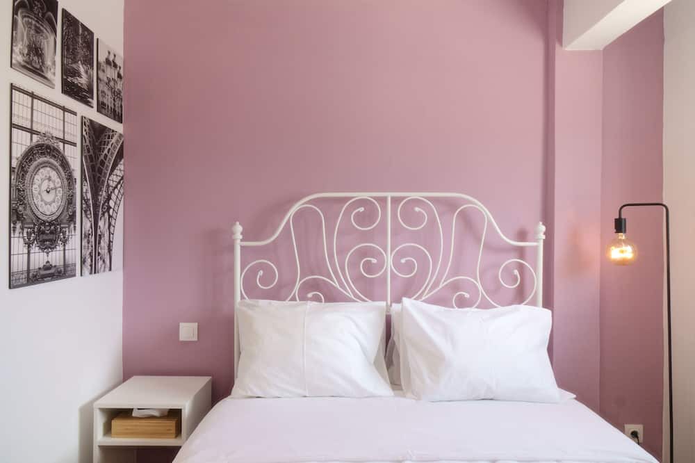 Photo of Bedroom in Filopappou