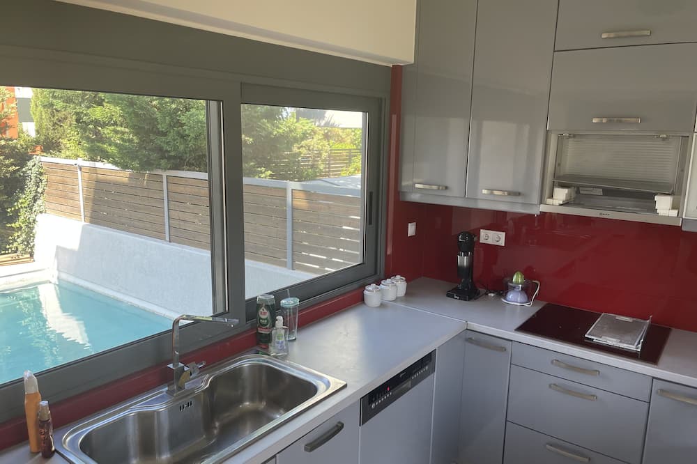 Photo of Kitchen in Lagonissi