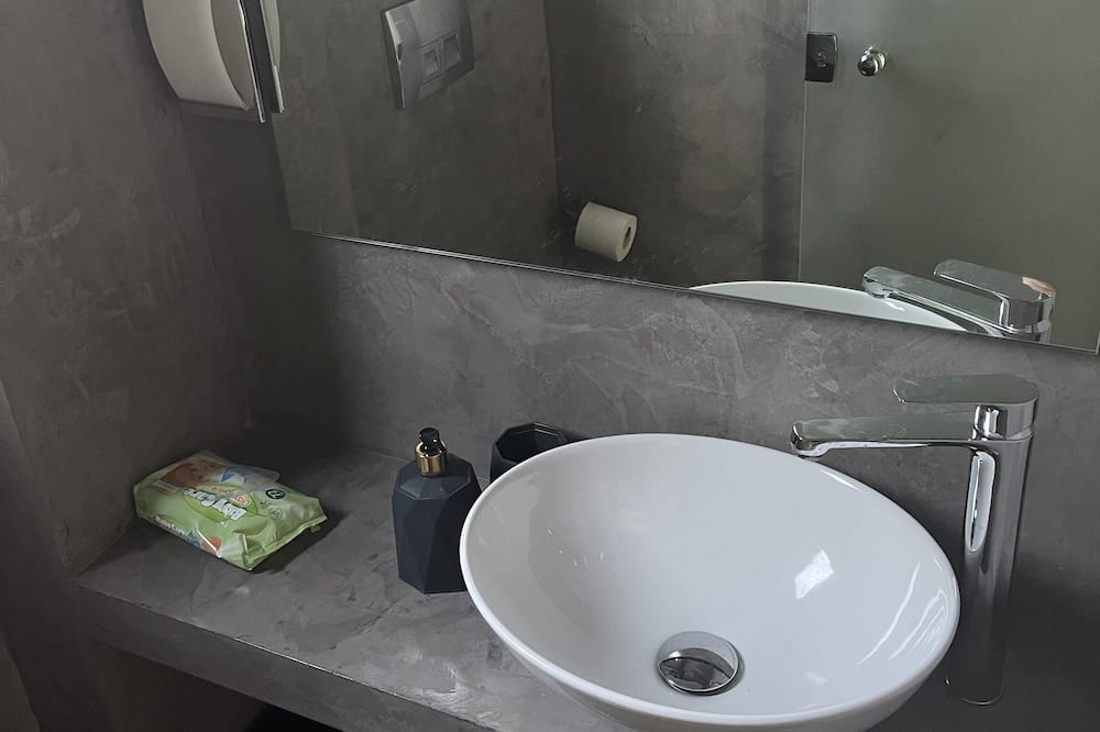 Photo of Bathroom in Lagonissi