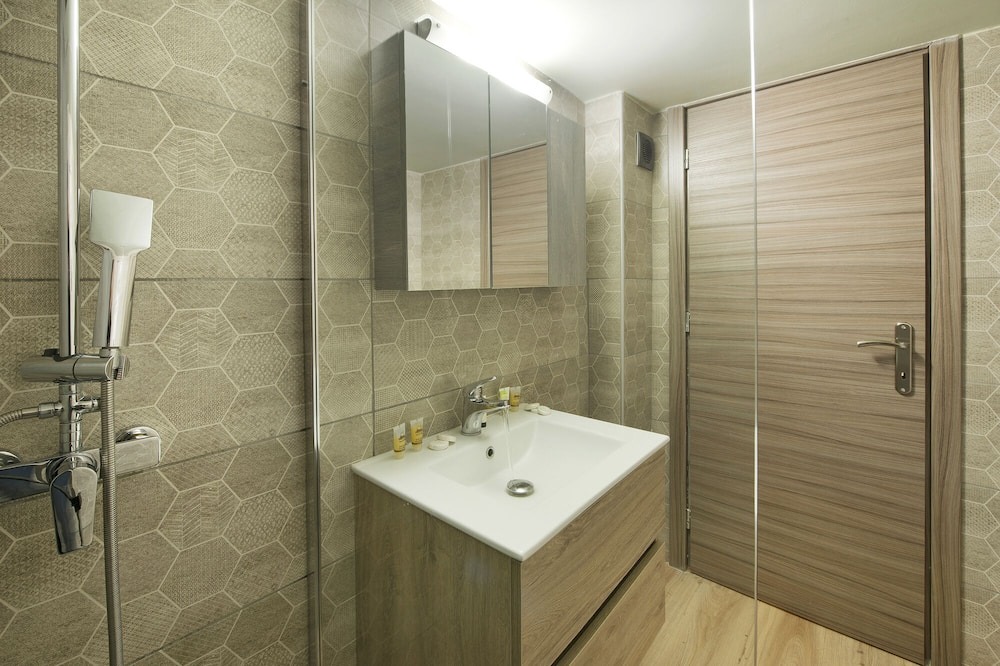 Photo of Bathroom in Ano Patisia