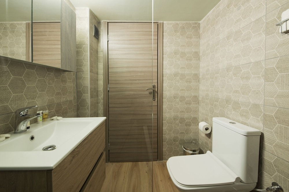 Photo of Bathroom in Ano Patisia