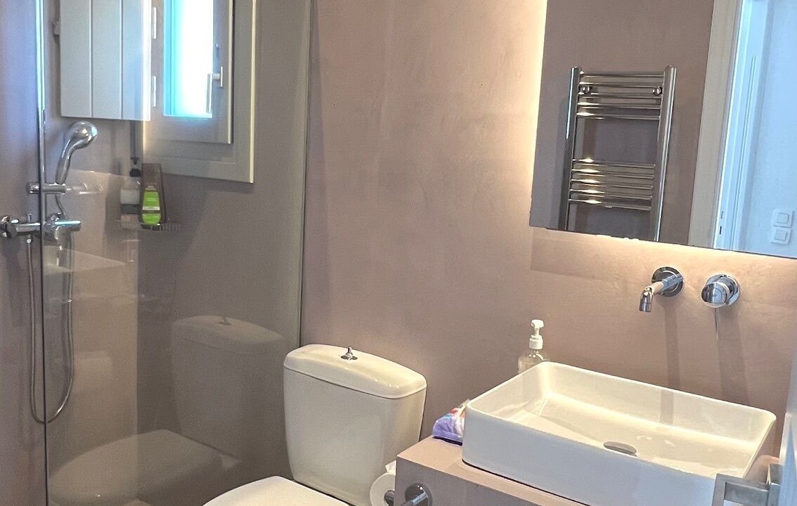 Photo of Bathroom in Psarou