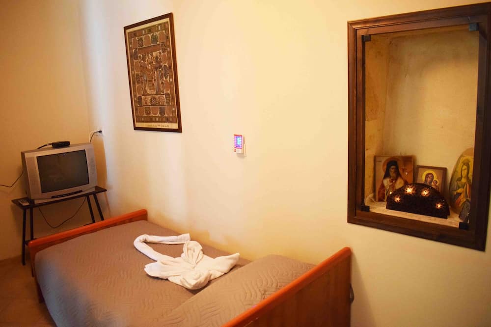 Photo of Bedroom in Roussospiti