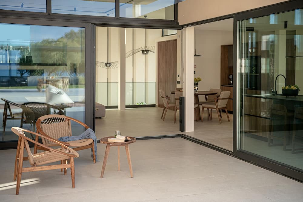 Photo of Outdoor in Tavronitis