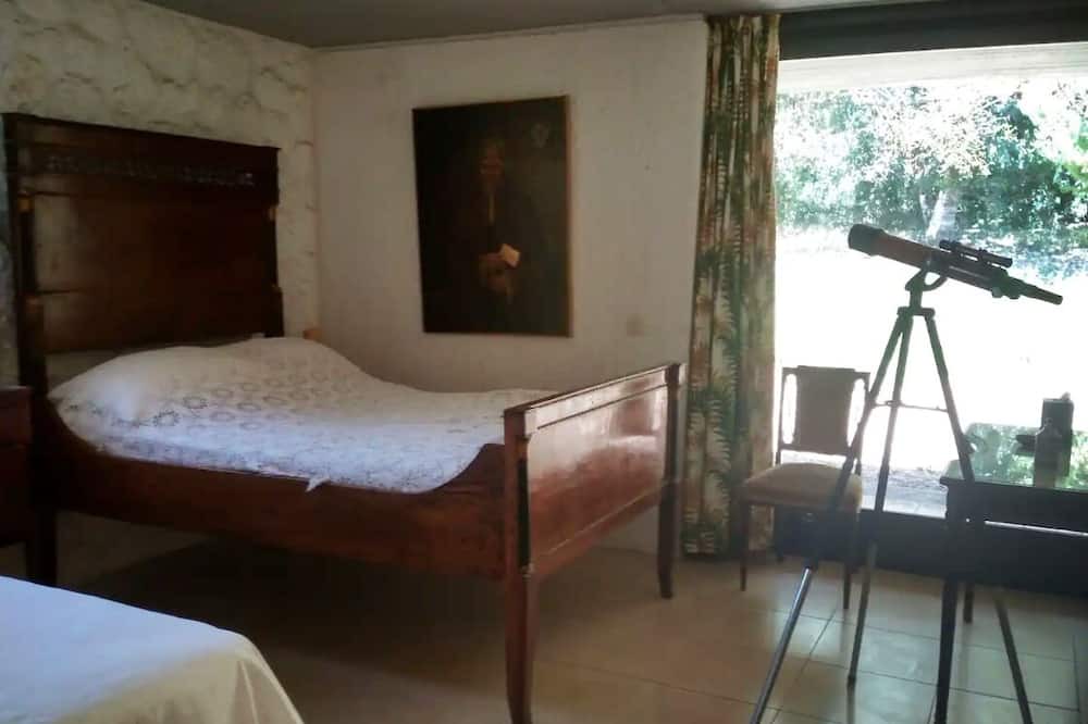 Photo of Bedroom in Lourdata