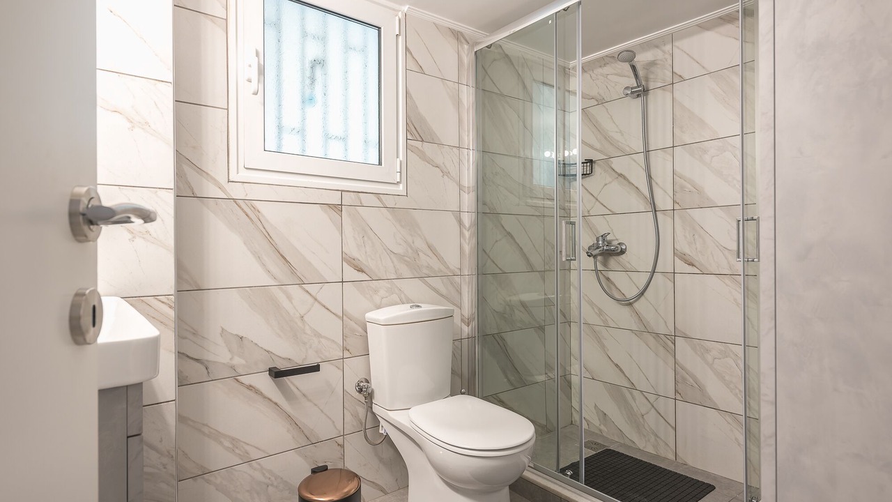 Photo of Bathroom in Petroupoli