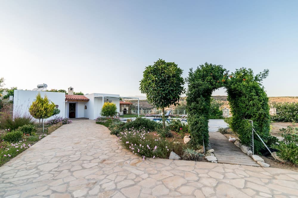 Photo of Outdoor in Pitsidia