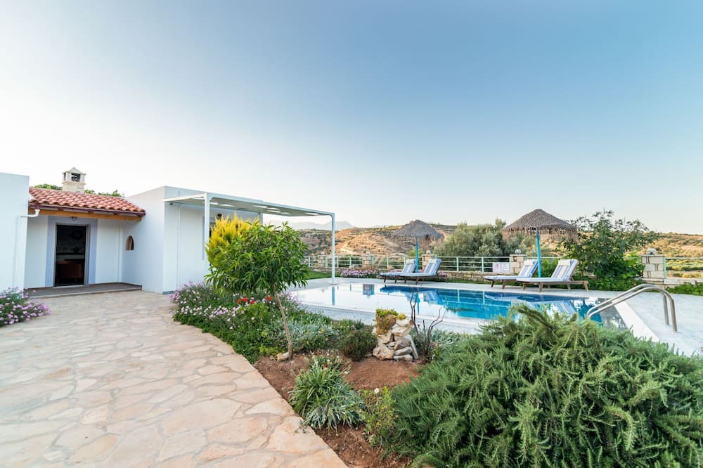 Photo of Outdoor in Pitsidia