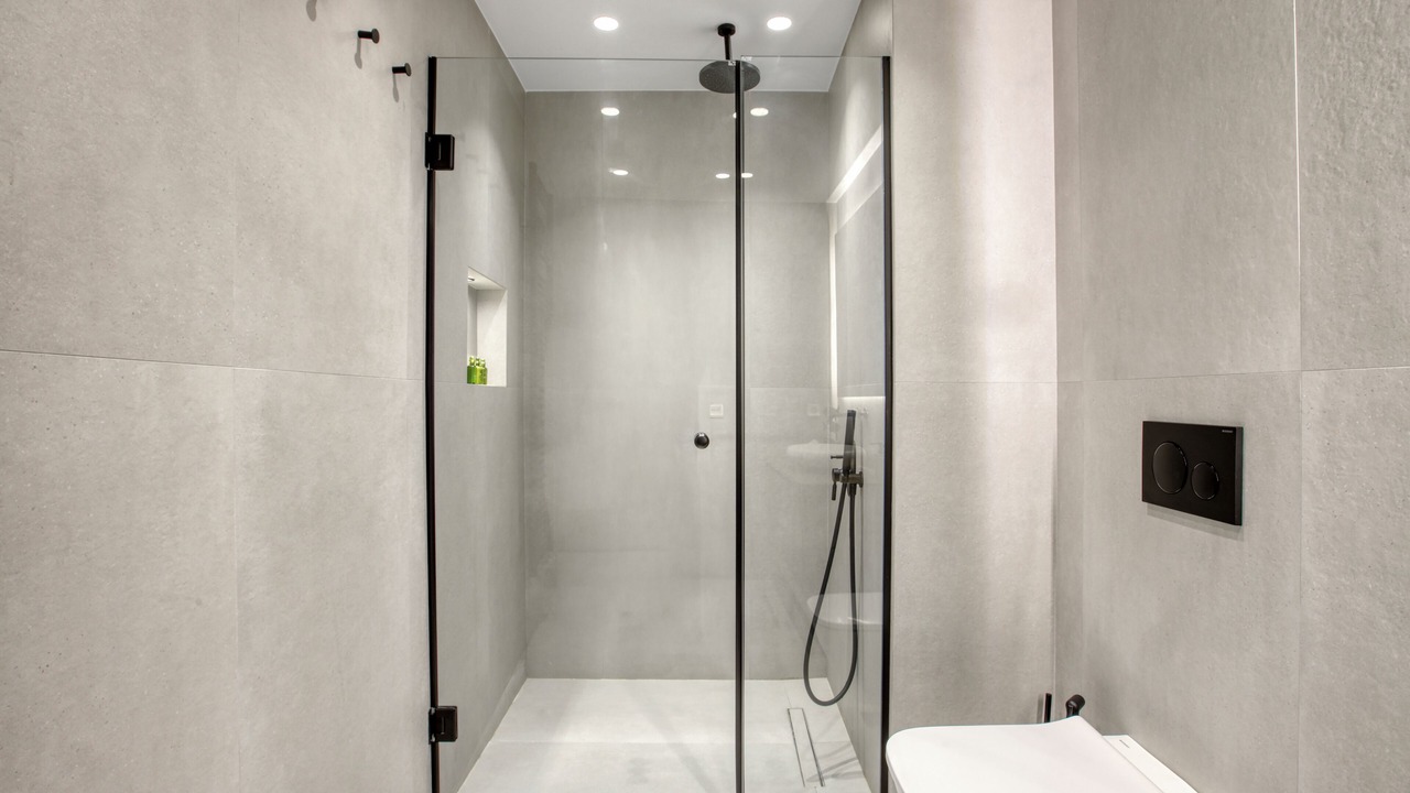 Photo of Bathroom in Neos Kosmos