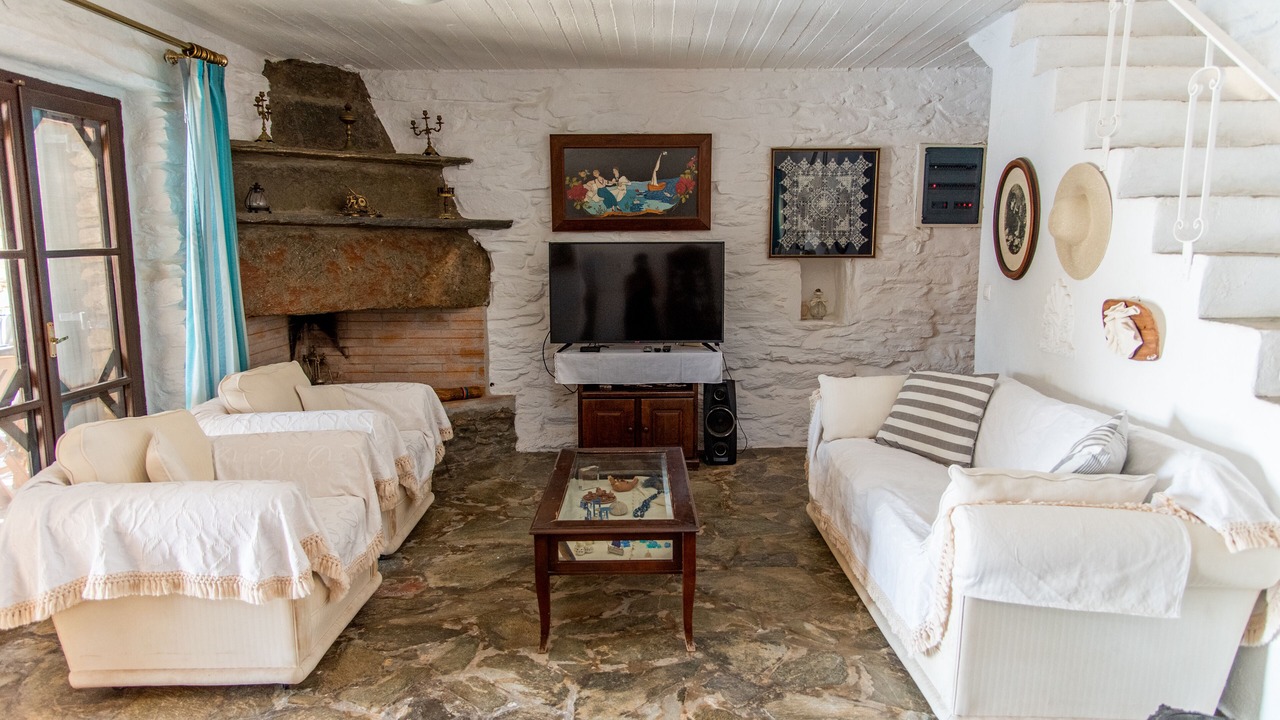 Photo of Livingroom in Koundouros